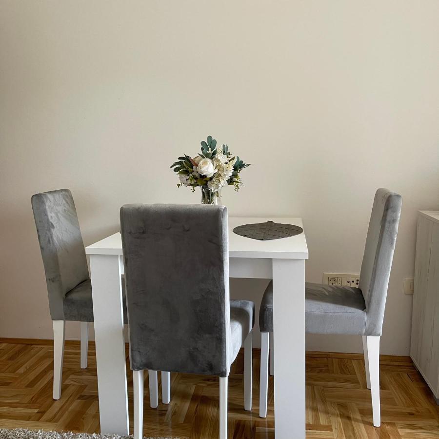 פלוזינה Zora Apartment מראה חיצוני תמונה