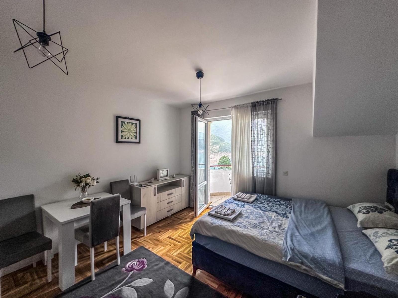 פלוזינה Zora Apartment מראה חיצוני תמונה
